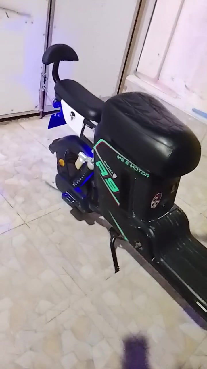 سلام علیکم دراجە ار9 للبیع مودیل 25 شرکة  MS MOTOR بطاریة جدید بشرط نظیف كلش نضام بكه وعلیه عقل ریاضي مابي اي عیب بس شاشە مبدلە سعر430 وبي مجال مکاني کرکوك للستفسار *********** اتصل او تعال واتساب
