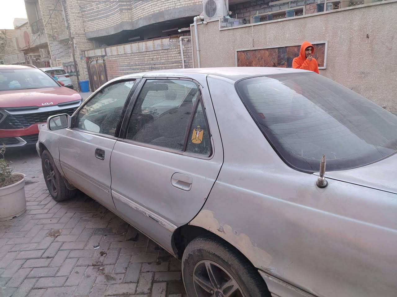 السلام عليكم انتره موديل 93 رقم بغداد نكليزي سياره بلاديه لاحادث ولاصبغ بيها فقط جراد مكينه كير مكفوله كير عادي 
السعر 34 وبيها مجال 
مكان بغداد 
الرقم ***********
