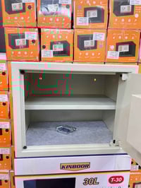 خزانة • ٣٨×٣٠×٣٠سم • توصيل مجاني