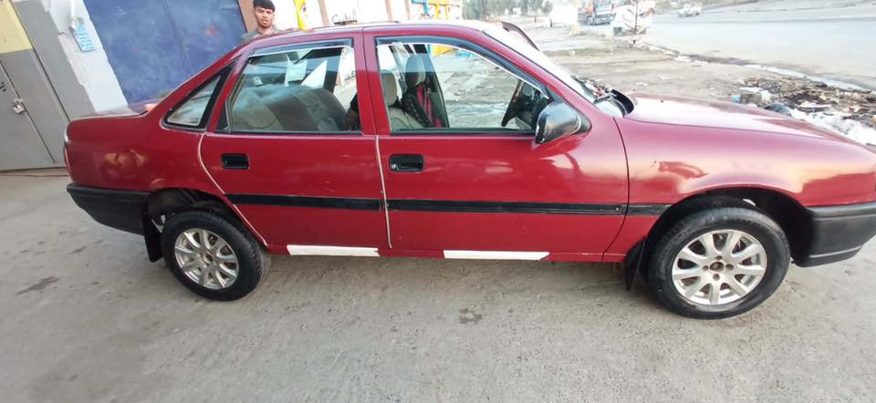 سلام عليكم فكتره حجم16مكينه بداية نفخ كير شرط طخم نظيف داخلها جديد رقم نينوى اخضر شرط التحويل كاربون بانزين موجود  مكاني حي التنك السعر 22بيها مجال قليل رقم ***********
