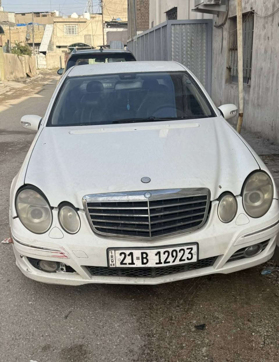 مارسدس ٢١١  كير محرك ياباني رقم سليمانيه باسمي  مكان السياره بغداد الامين *********** السعر ٧٥
