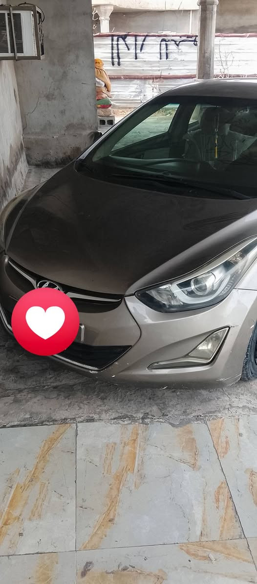 السلام عليكم سياره البيع انتراء موديل 15 رايدهاا ب شده و 15 وارد امريكي  ورقمها بغداد انتصال ع هاذا الرقم *********** ..
