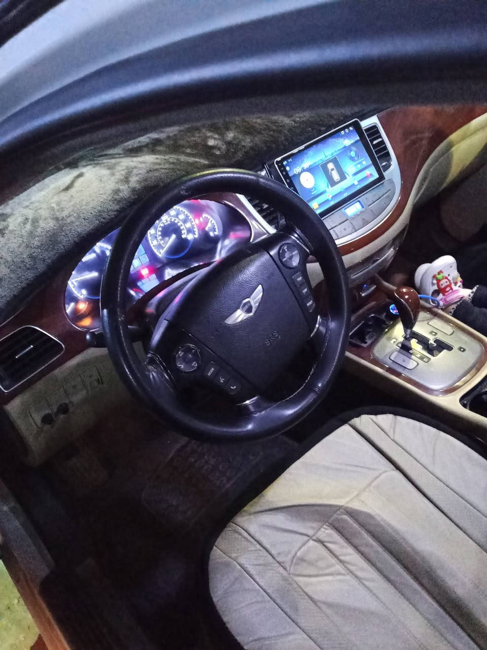 السلام عليكم جنسز 2013 وارد امريكي السعر 122 للاتصال ***********
***********
