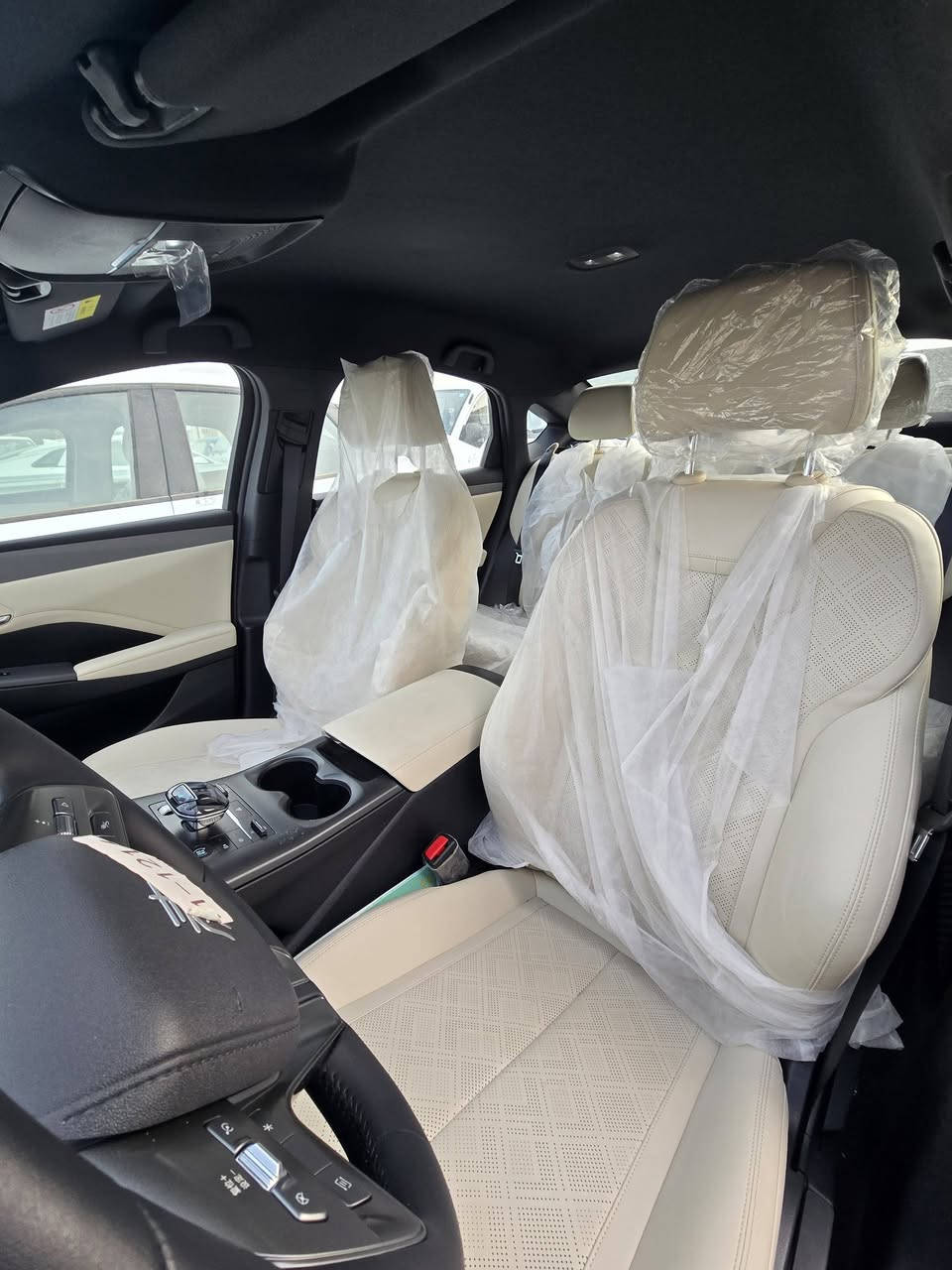 بسمٍ الله الرحمٰن الرحيم
يتوفر لدى ((✨️معرض القمة✨️))كافة انواع السيارات 
  *يوجد لدينا BYD.    GIN  PLUS. داخل ابيض موديل (2025)زيروو سعر 💸 (18)مليون وسبعمئة دينار عراقي
  *يوجد لدينار BYD. .SER FIVE. داخل ابيض موديل (2025)زيروو سعر💸(19)مليون دينار عراقي فقط 
  *يوجد لدينا COROLAفتحة فول موصفات فول تحكم استيرن رادار علمأ ان سيارة مرقمة وجاهزة سعر💸(25)مليون وثلاثمئة دينار عراقي وكذالك كافة انواع سيارات الحمل نوع كيا حمل (بنكو) 
موقع :بغداد _ناحية الرشيد قرب شركة ديار الكرم 
الاستفسار الاتصال على الارقام الاتية :
***********
***********
***********
***********
وهلأ وسهلأ بالجميع وأن شاء الله نكون في حسن ضنكم 
❤️
