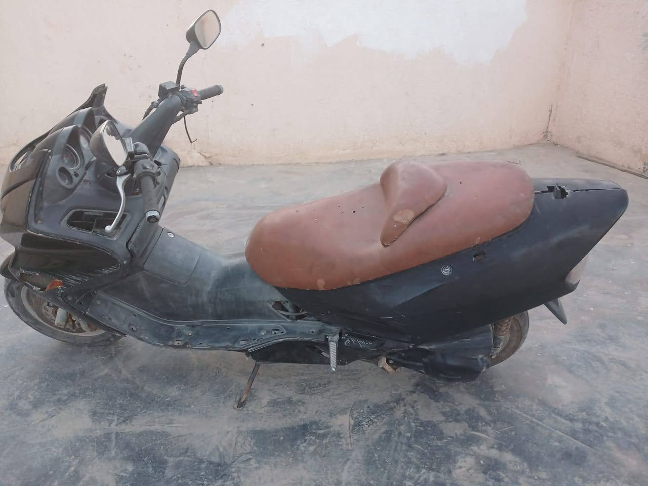 فورزه 0\6محرك لا تنقيص ولا تبخير شغاله نكره سلف مثل مو بصوره كدامك الشراي يتواصل معاي على هاذا الرقم ***********
