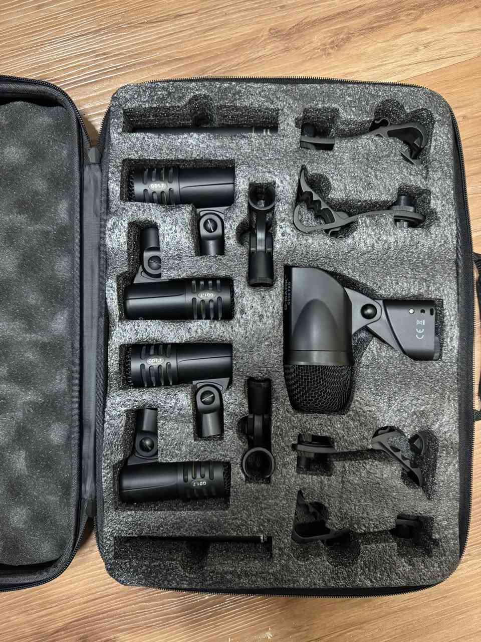 سيت مايكات ايقاع
G mark gd1.7
7 مايكات ايقاعية
جديد غير مستخدم ابد
السعر 375 الف وبيها مجال بسييط
***********
