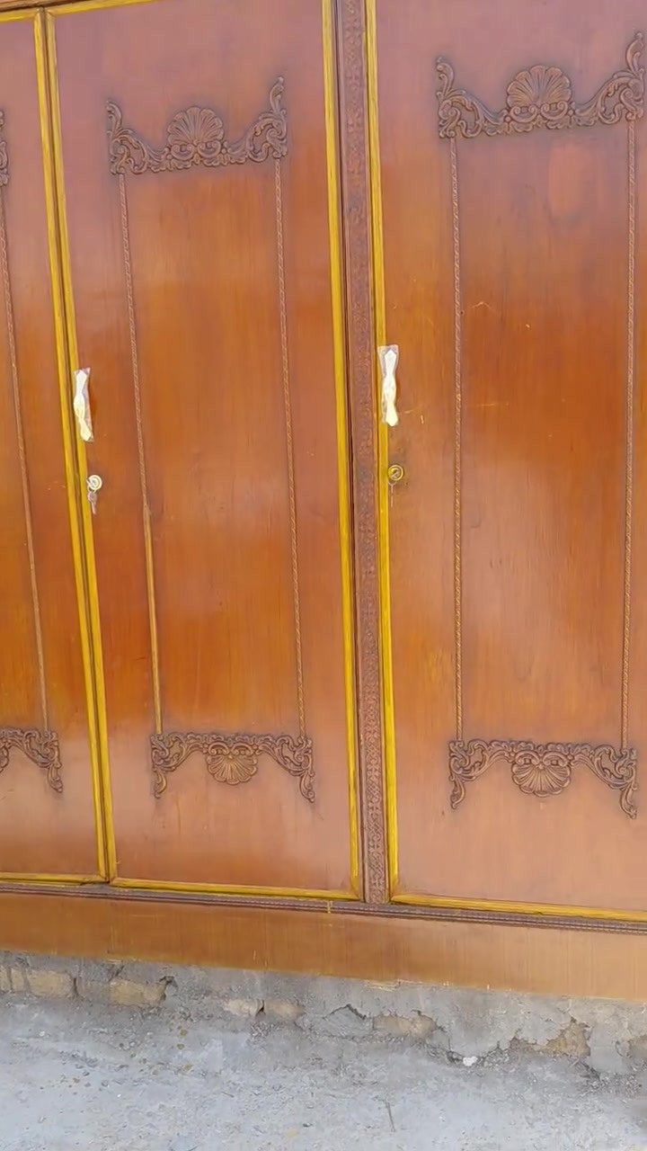 كنتور ابو الاربعه صاج مستعمل ضهره جرجوبه عنوانه كوت حي الجهاد شارع النجارين نجارة ومعرض الحجامي الاتصال او مراسلة الصفحه ***********
