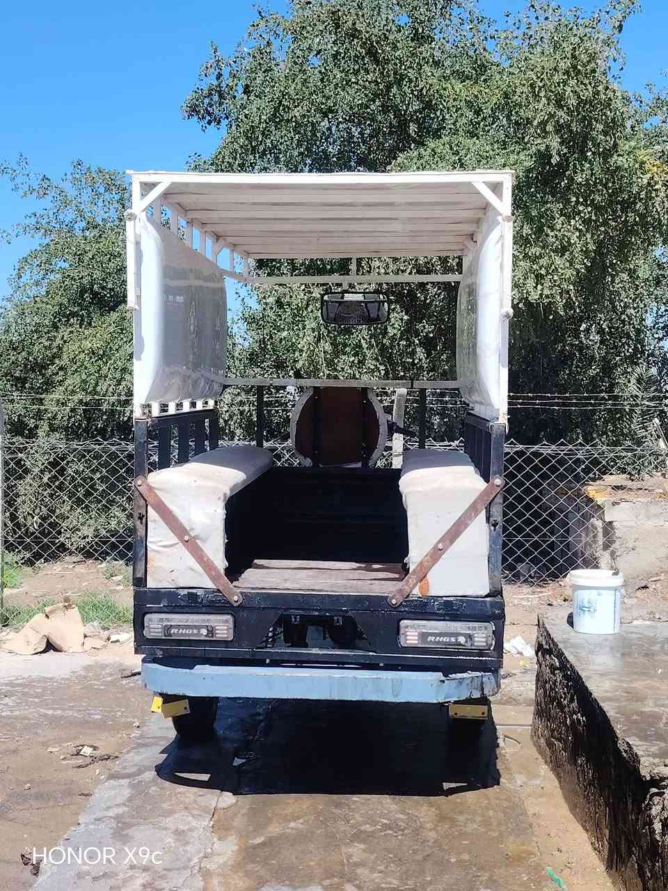 امتيار للبيع موديل15 رقم انكليزي محرك جديد صار سبوع من شاده  سعر1650 ما عده المحجر محرك جد والمصطبات سعرهن وحد


**إذا كنت صاحب هذا الإعلان وتريد حذفه لأي سبب، رجاءا أرسل رسالة إلى الدعم الفني**