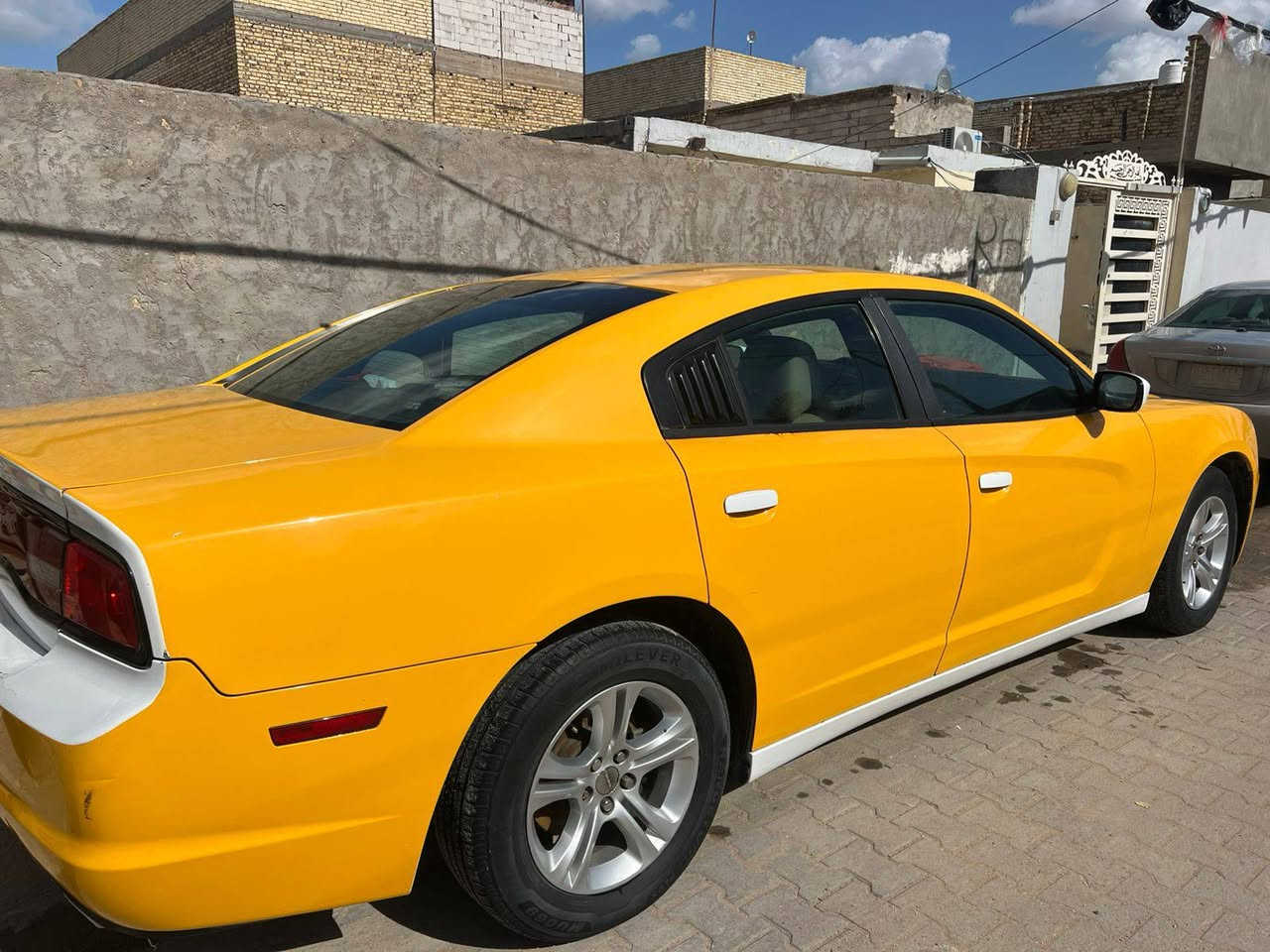 اقرأ المنشور عدل 
جارجر للبيع 13او مراوس بخصوصي حسب القناعه 
ضربتها جاملغ خلفي ما مكصوص وشبر جاملغ امامي 
ما واصله للدواخل مكينه كير حداديه تخم تاير كهربائيات
كله مكفول خطها نجف بغداد رقم انكليزي دولي مداور باسمي السعر المطلوب 145وبيها مجال قليل السياره بيها خياسات قليله بالبيبان بدون فتح دواخل جديده دشبول جديد مابي فطور ولا كسر كير عصا مكاني نجف رقمي الواتس اب ***********
