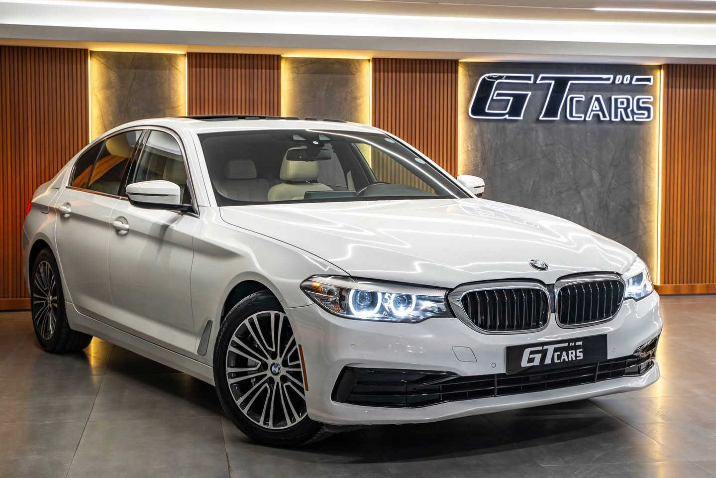 رقم السيارة : دهوك

موقع السيارة : دهوك 

نوع السيارة : BMW 530i 

موديل السيارة : 2019

المسافة المقطوعة: 100 الف ميل 

بصمة تشغيل 

بصمة ابواب 4 دخول ذكي 

كراسي بيجي جلد كامل 

دشبول والابواب مطعم بفورميك 

كراسي تدفئة وكهربائية وخزن وضعيات 

صندوك كهربائي 

فتحة سقف 

رادار خروج عن المسار 

رادار نقطة عمياء مري 

ستيرن كهربائي 

شفتات ستيرن 

مودات قيادة سبورت نورمال ايكو 

نظام الاوتو ستوب 

نظام الاوتو هولد 

مرايات كهربائيه 

حساسات اماميه خلفيه 

تبريد مركزي قطعتين 

ملاحظات: سيارة كلين وارد امريكي شويا صبغ جاملغ خلفي 

السعر 26.500$ مجال 

للأستفسار :

***********

***********
