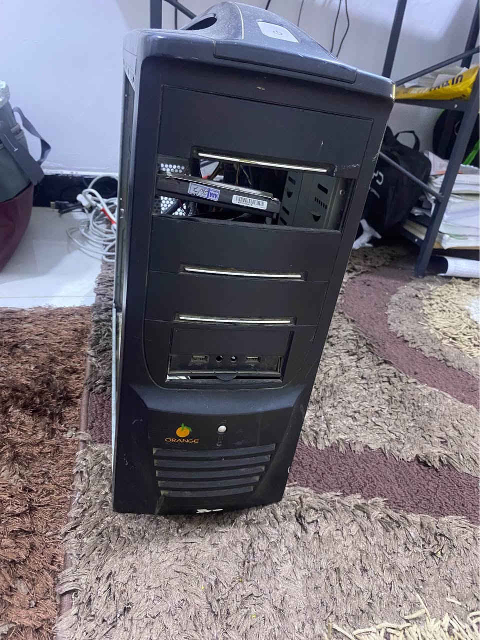 � تجميعة ألعاب وأعمال كاملة مع شاشة 165Hz 🔥

✅ المعالج: Intel Core i7 3770
✅ الرام: 16GB DDR3 (2×8GB)
✅ كرت الشاشة: Gigabyte GTX 1650 4GB
✅ SSD 128GB للنظام والويندوز
✅ HDD 500GB للألعاب والملفات
✅ مزود طاقة Warrior 500W

🖥️ الشاشة:
✔ Acer 24 Inch
✔ Full HD 1080P
✔ IPS Panel
✔ 165Hz Refresh Rate

🎮 مناسبة للألعاب الأونلاين والعمل والدراسة والتصميم الخفيف.

💰 السعر: 350,000 دينار عراقي
❌ البيع كامل فقط (الجهاز + الشاشة)
📍 للاستفسار مراسلة الخا بغداد, العراق


**إذا كنت صاحب هذا الإعلان وتريد حذفه لأي سبب، رجاءا أرسل رسالة إلى الدعم الفني**
