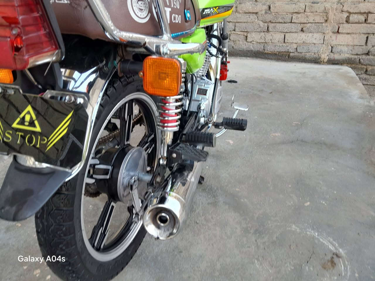 للبيع ٢٣ جديده السعر ٧٠٠ قفل بدون عمله بابل ورديه ***********
