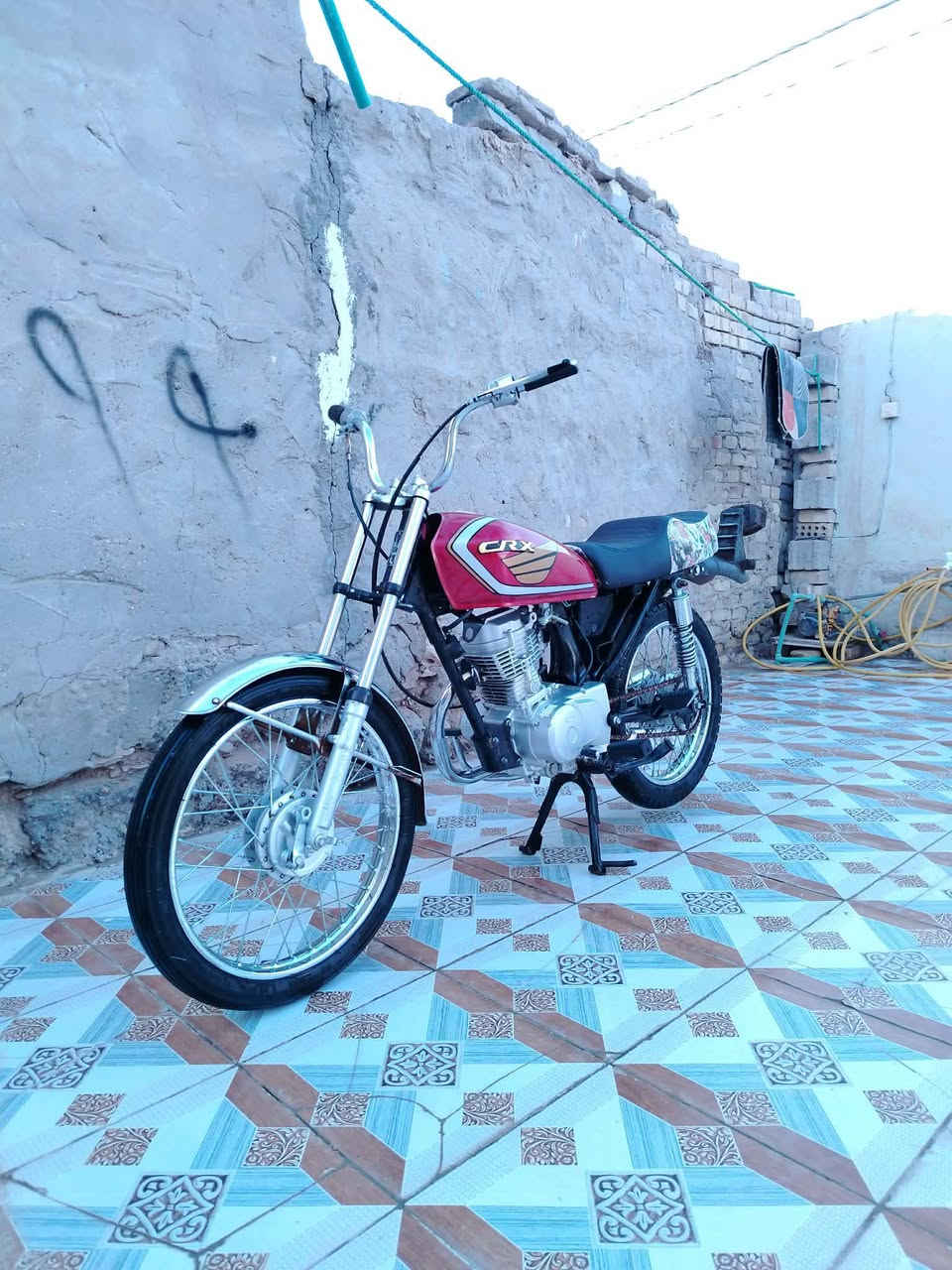 مكلف بلنشر
سلام عليكم شاصي ١٩ اوراق اصولي تعمير ٢٥ برغي مامفتوح بيهة غراض كلها جديدة نهضة ونعومة فول 🥱🫵🏿 شراي اتصل ***********
