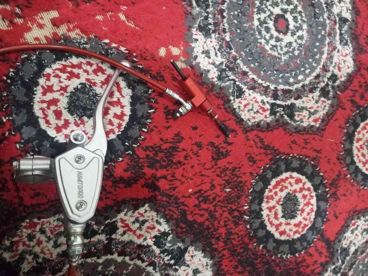 عنبار كلج اصلي للبيع السعر 30المكان كركوك سيطرت تازه الرئيسيه ***********
