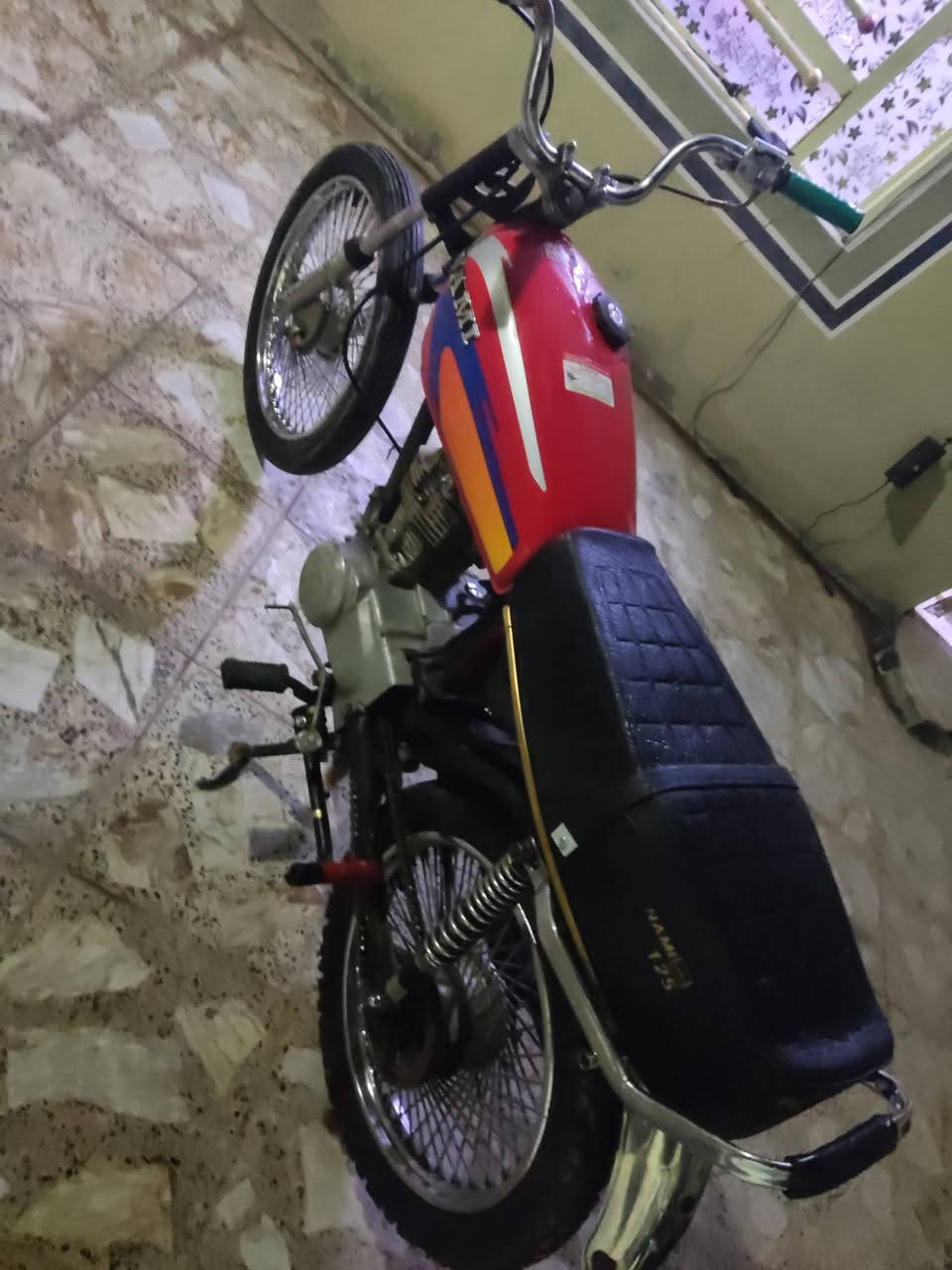 سلام عليكم اربعه كير للبيع  اصولي اصولي اصولي دراجه وكيلها حمودي العارضي شاصي 14 دراجه محرك ساخت ايران بلاد وقوي دبلات تايرات  تانكي كشن جدد دراجه ما عايزه سعرها 450وبيها مجال قليل شاصي نامه موديل 14 ...... رقمي ***********
