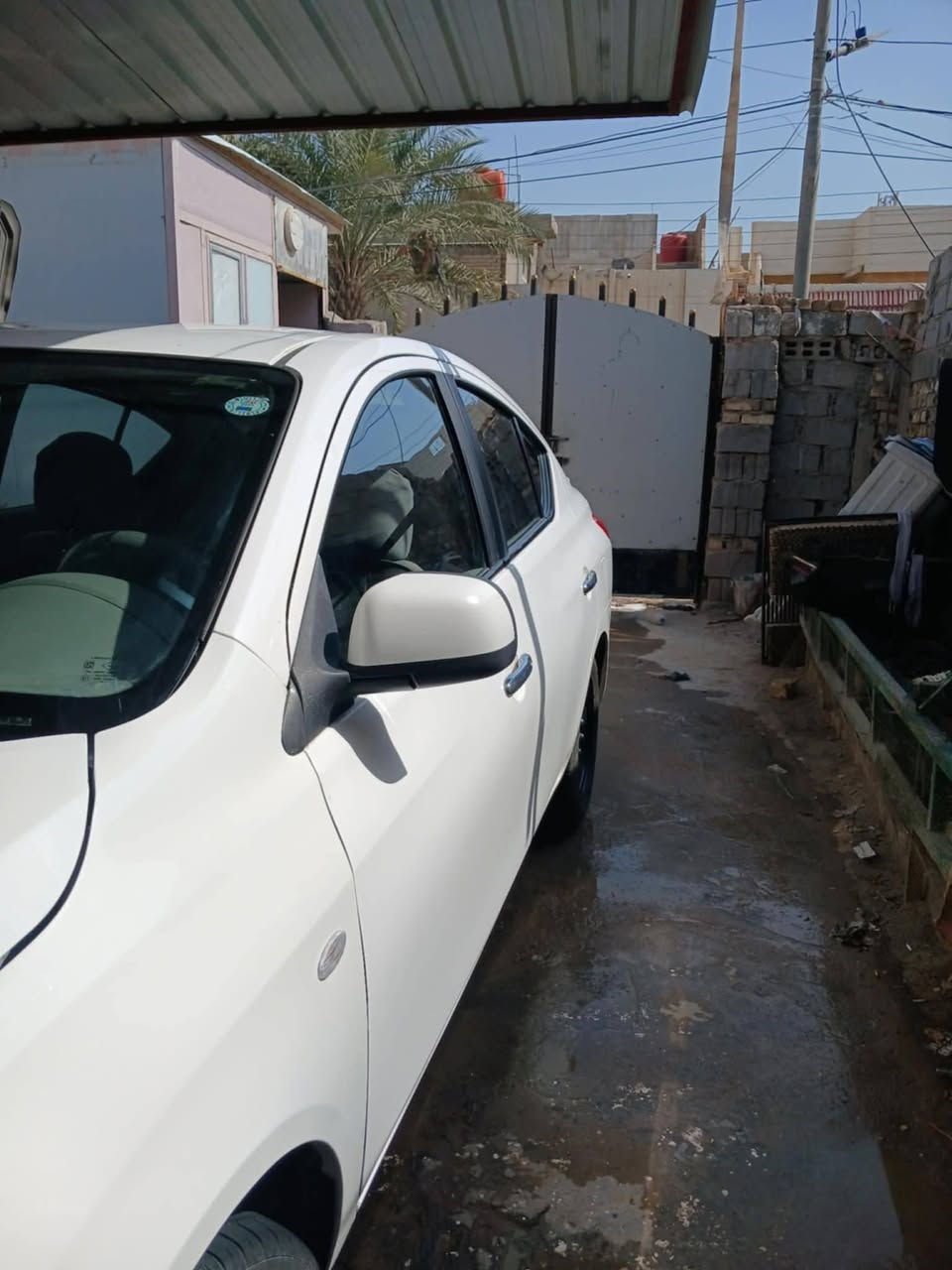 السلام عليكم نيسان صني هندي بليته زركه للبيع رقم اربيل دولي مديل ٢٠٢٢بيهه قطعتين صبغ  وتبديل بنيد وجاملغ أيسر مكينه وكيري كفاله عامه تخم تاير جديد باتري جديد تبريد شغال السعر ١٠٥ وبيها مجال بسيط العنوان بابل شارع ٨٠ للاتصال على هذا الرقم ***********
