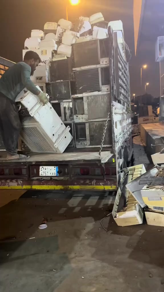 اشتري جميع السكراب مكيفات عطله سبالت حديد مولدات سماوه رميثه ***********
