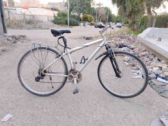 بايسكل للبيع بريك امامي خلفي شغلل  كير شغال سعر 65 الف مكاني بغداد  اتصال ***********
