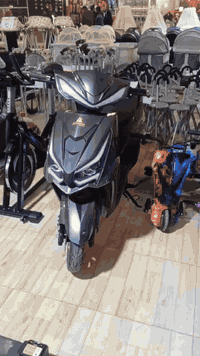 سلام عليكم ماطور شحن للبيع جديد زيرو متر ماماشي قيم وبلعافيه للتواصل ‏‪***********‬‏
