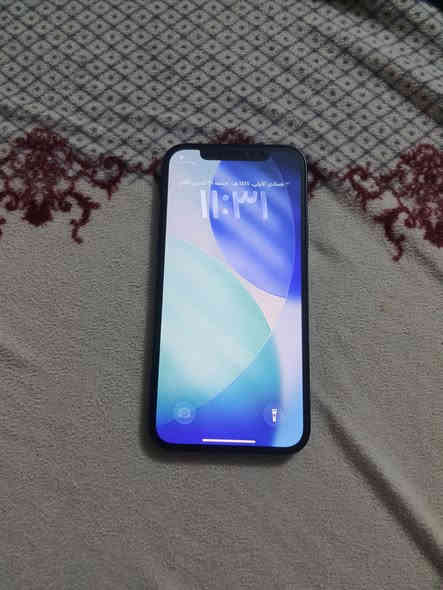 ايفون 12 لعادي ذاكره 64 بطاريه 86 الجهاز نضيف جدا مامفتوح سعره ٢٦٠ الف شراي يراسلني واتساب او اتصال *********** مكاني بغداد ولايوجد عدي خدمه توصيل
