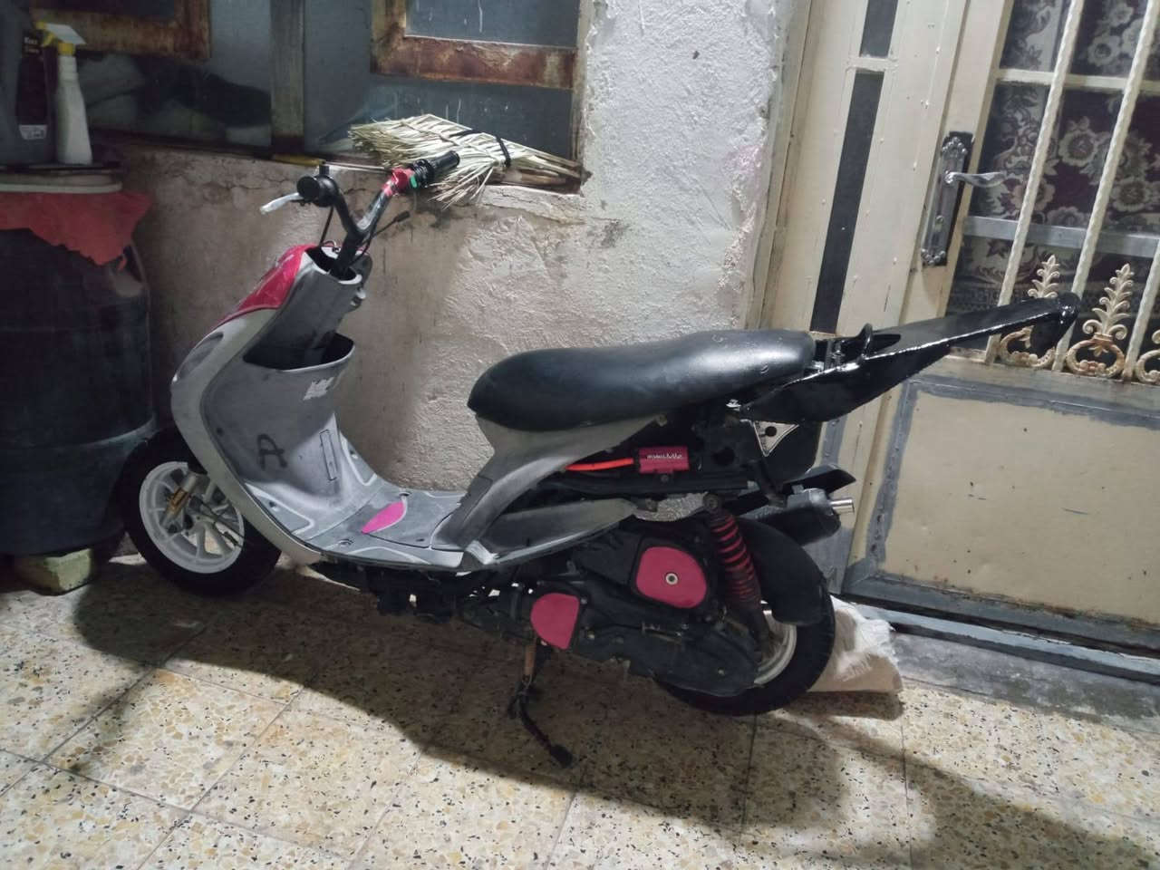 السلام عليكم منغولي للبيع الدراجه نضيفه احلى من الصور نقص برغي مابيها شلعه معدل قويه مكينه ناعمه بوشه بلاديه غراضها كامله تريد حربي تريد كامل دشبول ترايش جاملغ كفراتها كامله لون كرزي بيها وياله مشيف اصلي من رمبه وياها 
دراجه كلها بلاد مابيها شي تجاري كلجات بلاديه شرط مختمات 
سعرها 550بيها مجال بسيط ولشراي بي خير ويدلل


**إذا كنت صاحب هذا الإعلان وتريد حذفه لأي سبب، رجاءا أرسل رسالة إلى الدعم الفني**