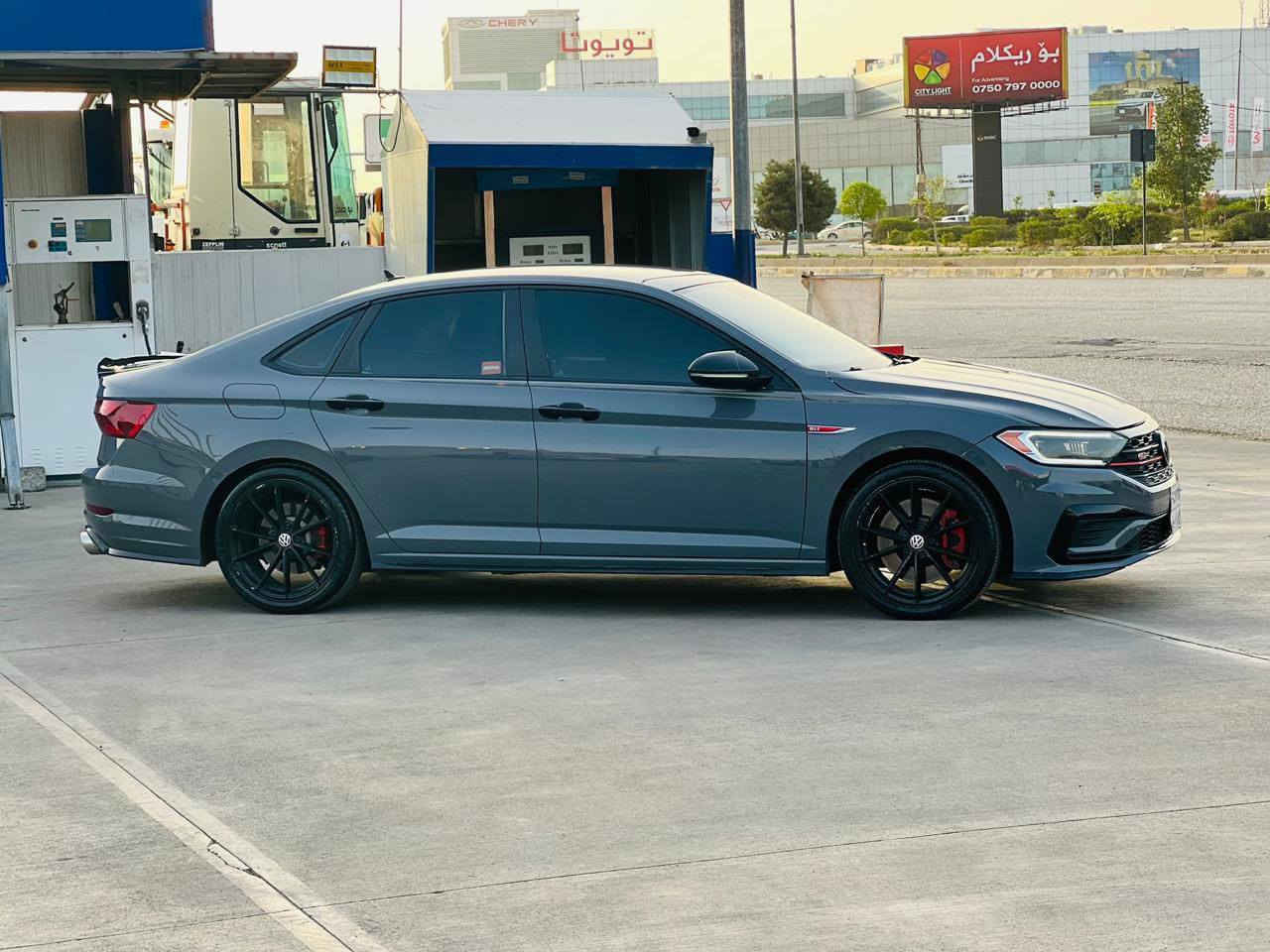 جيتا Gli 2020 اوتوبان
مكينة 20 توربو
شبرين صبغ بالبنيد بدون حادث
دعاميات بشرط بدون صبغ
بدون دواخل بدون ايرباك
ماشيه 72 الف كليو
كير مكينة حجر بشرط
رقم وسنوية وهزه جديدة
 لويات سبورت
تخم تاير وصدر جديد
السعر 185 ورقه وبيها مجال 
*********** أربيل, العراق
