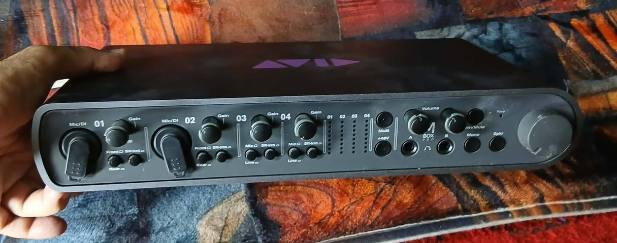 اخوان هاي اجهزة استوديو للبيع نضافه 95% 
الي رايدهن سعرهن 780 وببهن مجال قليل جدآ
مكاني بغداد الشعله رقم هاتفي ***********
او يجي خاص
