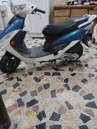 دراجه كامكو جي 4 معدل وشلعه فول الكفرات كلها اصليه ختم واحد محرك نضيف ...