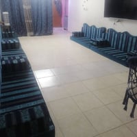 للبيع ديوان 15 مقعد استعمال قليل سعر 300 الف الشرطه  الرابعه 077005823...
