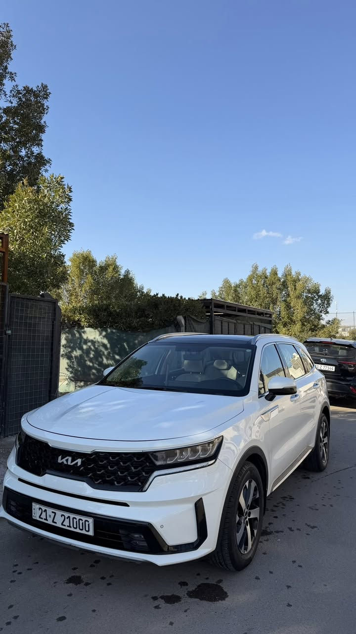 السلام عليكم سورنتو 2023 خليجي فول فول مواصفات 
سيارة ٤ سلندر وكاله شركة نم فول مواصفات 
بانوراما 
بصمة
تشغيل عن بعد
كراسي كهرباء 
اضائة محيطية متغير 
هاند بريك اوتو 
اوتو هولد 
حساسات امامي خلفي 
صندوك كهرباء شفط 
لايت عدسات 
داخل بيانو 
درايف مود ٥ وضعبات 
ماشيه ٨٩ الف كيلو 
تبريد منفصل 
تبربد لمس 
سيارة مكفولة بيها فقط بارد بسيط بين البابتين شي بسيط جدا  وللعلم الرقم مو وياها انطيك ياها برقم عادي 
مكانها بغداد اليرموك 
سعرها ٢٤ الف بيها مجال شي بسيط جدا 
***********
***********
