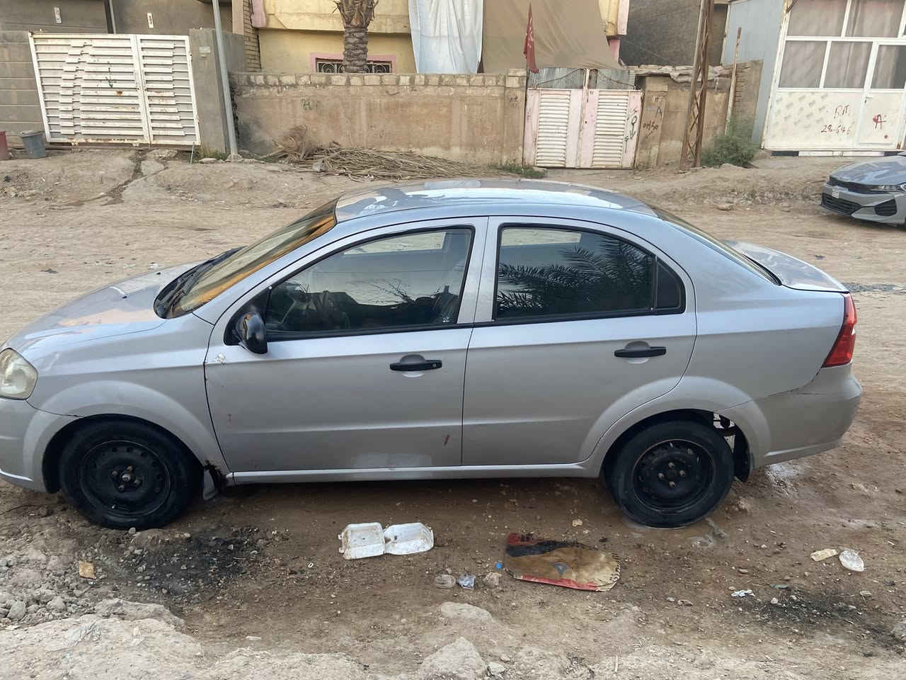 أفيو ٢٠٠٩ بغداد خليجي محرك مسكر  كير عادي تبريد وتدفئة شغالة كهربائيات شركة ما ملعوب بيه باسمي السعر ٤٩ مكان بابل حلة  مركز المدينة تلفون ***********

