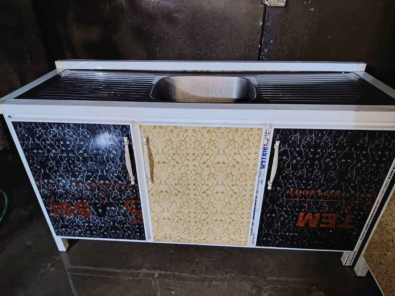 كاونتر المنيوم تسكام مو سوكي للبيع للإستفسار الاتصال على الرقم *********** او *********** او وات ساب
