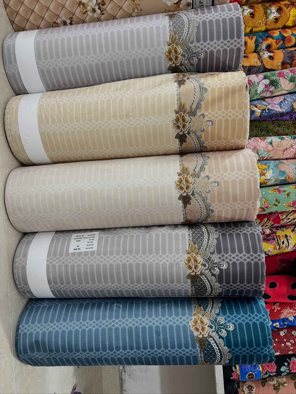 صور مفرش التخم 

⚡️عرض 85cm
⚡️المتر بالف ونص 
#اقمشة_ابو_سجاد_الجياشي 
#السماوة_مدينتي🇮🇶❤️


**إذا كنت صاحب هذا الإعلان وتريد حذفه لأي سبب، رجاءا أرسل رسالة إلى الدعم الفني**