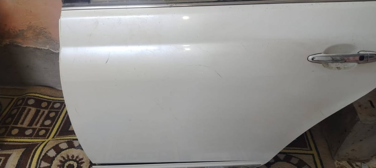 ابواب افلون 2012  كاملات مثل ماواضح بالصوره حلوات ونظيفات كولش بس باب خلفي واحد بيه صبغ


**إذا كنت صاحب هذا الإعلان وتريد حذفه لأي سبب، رجاءا أرسل رسالة إلى الدعم الفني**