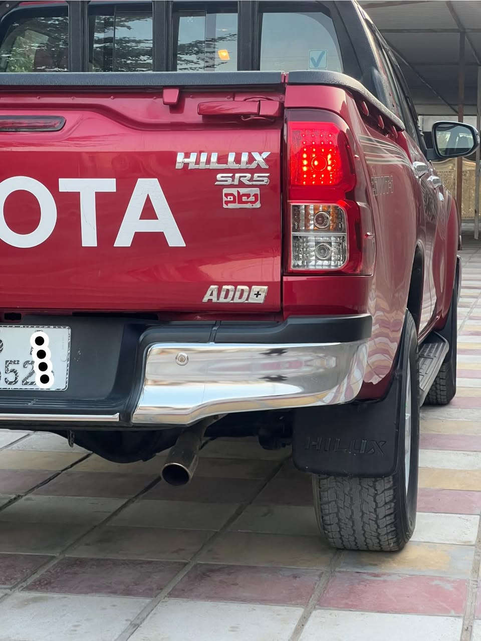 سلام عليكم 

للبيع بيكم هايلوكس 2019 فورويل 4سلندر
لون احمر رقم قادسية انكليزي بأسمي تحويل ثاني يوم 
مكان بغداد حي البتول 
السعر 280 وبيه مجال بسيط 
الرقم *********** / ***********
