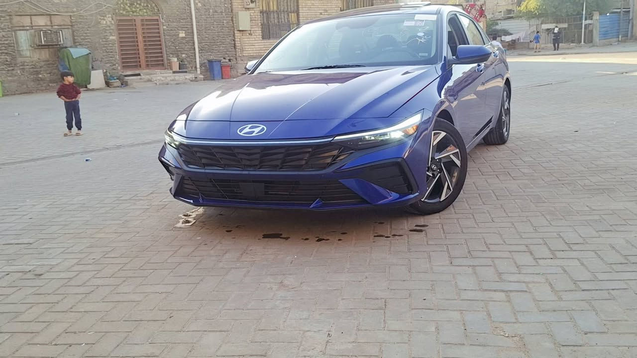 النترا وارد أمريكي موديل2025 محرك 2000دوس ماشي 21 الف كلين تايتل مفتوحه دعاميه ولايتات وشديتهن بدون ايرباك وبدون صبغ وبدون تبديل وبدون ومكفوله من كلشي حته من شخط ورضعه ول بارد كفاله وبل واقع احله من صور موصفات فول 1/1 فتحه وبصمه وشاشه متصله كأمره دواره ورادارات امامي وخلفي وبل مري سايد ابريك بصمه تشغيل عن بعد لد امامي وخلفي لايت زنون فول للتصال ***********
