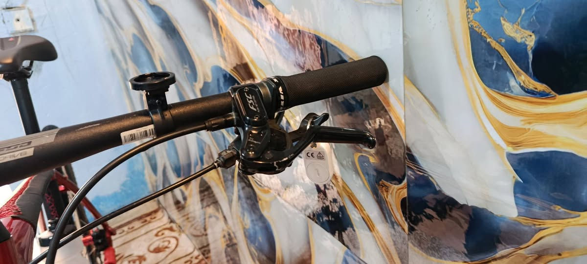 السلام عليكم
دراجة ماركة سبشل 700c
قياس لارج ...L
الدراجة غنية عن التعريف
نظافة 100/100
مكاني بصرة ..توصيل موجود
السعر 800$


**إذا كنت صاحب هذا الإعلان وتريد حذفه لأي سبب، رجاءا أرسل رسالة إلى الدعم الفني**