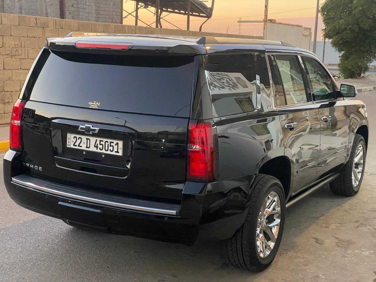 السلام عليكم شفرليت تاهو موديل 2015
فول موصفات LTZ واحد ع واحد 
كفاله عامه ضربه وصبغ وتبديل 
رقم أربيل الجديد 
محرك 5300 شرط ما مفتوح 
العنوان البصره 
السعر 355
رقم الموبايل ***********
