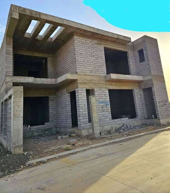 ----- عقارات الموصل الحدباء----

🏤 هيكل للبيع 🏤 جمعية النور مجمع ديوان السكني🌍

🔴 مساحة الهيكل 200 متر واجهة 12.5

🔴 بناء جدا جدا ممتاز 

🔴 اساس رفت كامل

🔴 يحتوي على 5 غرف نوم + سويت

🔴اتجاه شروق 

🔴 خدمات كاملة ماء وكهرب وتبليط

🔴وصل جمعية 

               //////////////////////////////

لمعرفة التفاصيل الاتصال على الرقم
                          ***********

🔵 نستقبل جميع طلباتكم وعروضاتكم....
