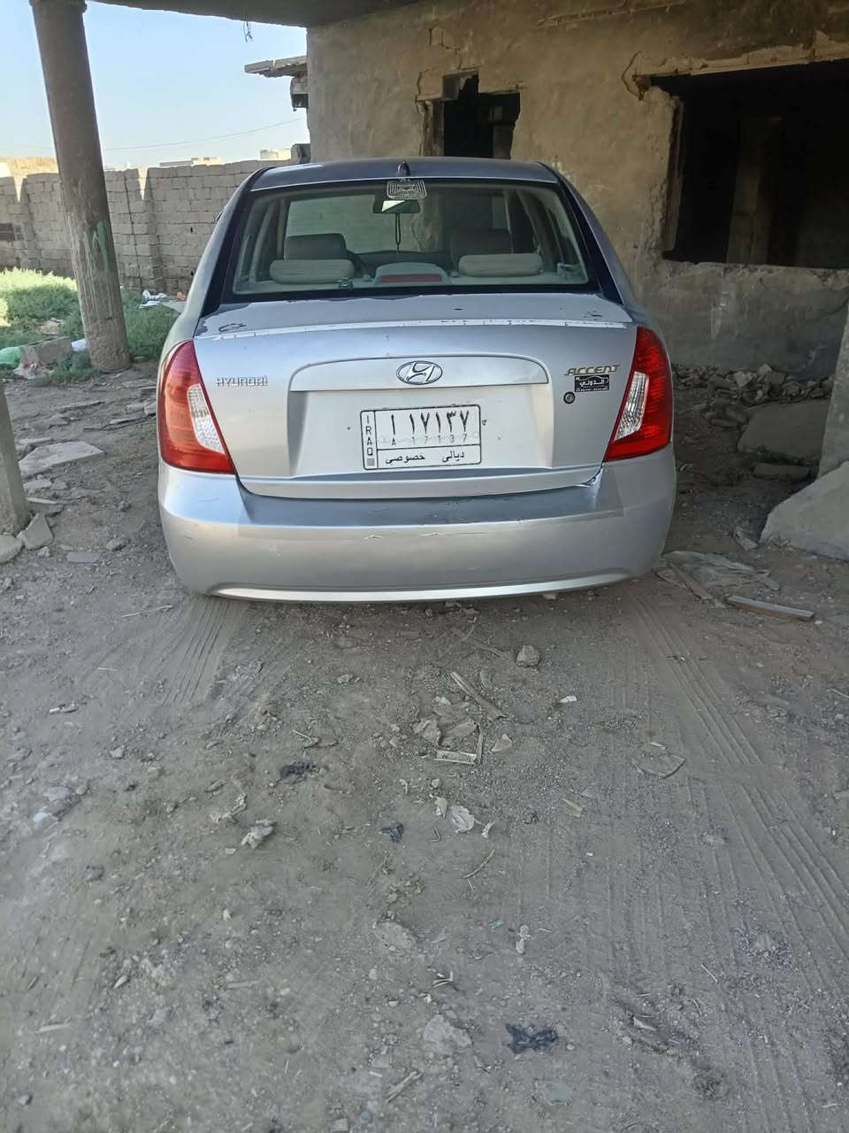 السلام عليكم اكسنت ل بيع او مراوس  بتكسي موديل 2007 مكينه 1600 كير جديد كهربئيات كامله تبريد ثلج صدر امامي خلفي جديد غرفته مدوشمه بالكامل السعر 68 وبيه مجال بغداد جسر ديالى قرب فلكه سلمان ***********
