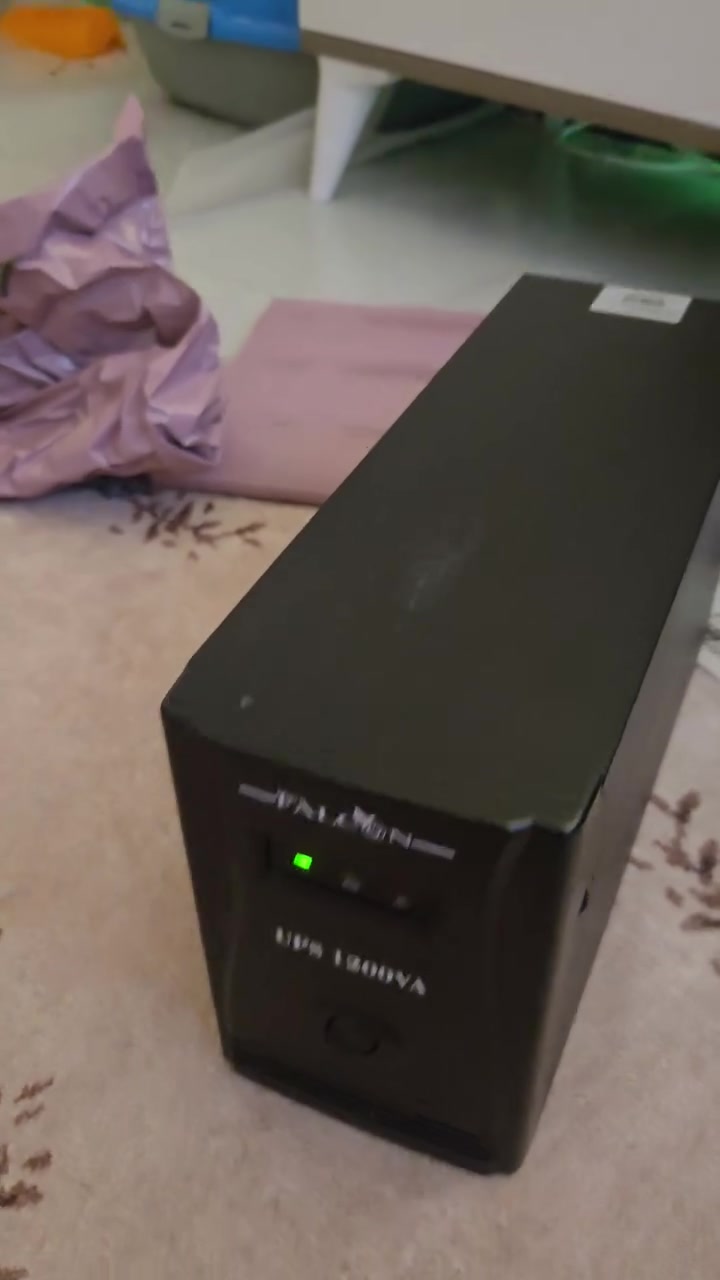 Ups نوع فالكون
حجم 1200VA
الله شاهد ماخذه قبل اسبوعين وهسه بعت البلي ورايد ابيعه همين
بطاريته بعدها جديدةاستخدام قليل كلش.
انطيك بيها ضمان اسبوع كامل.
تجي لبيتي تاخذه
اخذتها ب75
ابيعها ب50 قفل لحد يعاملني رجاءاً
***********
بغداد البياع الشرطة الخامسة
يوجد توصيل

