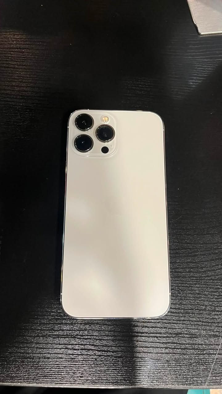 📱 آيفون 13 برو ماكس (iPhone 13 Pro Max) للبيع ✨
الجهاز بحالة ممتازة جداً ونظيف جداً (شبه جديد) 👍
🔍 المواصفات والتفاصيل:
 اللون: أبيض ملكي (Silver/White) ⚪
 النظافة: نظيف وخالي من العيوب المصنعية أو الخدوش.
 حالة البطارية: تحتاج تبديل (نسبة الصحة منخفضة، وتم مراعاة ذلك بالسعر).
 السعر: مناسب جداً وقابل للمواجهة بالمعقول.
📞 للإستفسار أو الشراء:
يرجى التواصل مباشرة عبر الاتصال على الأرقام التالية:
 📱 ***********
 📱 ***********
📍 الموقع: كربلاء المقدسة
