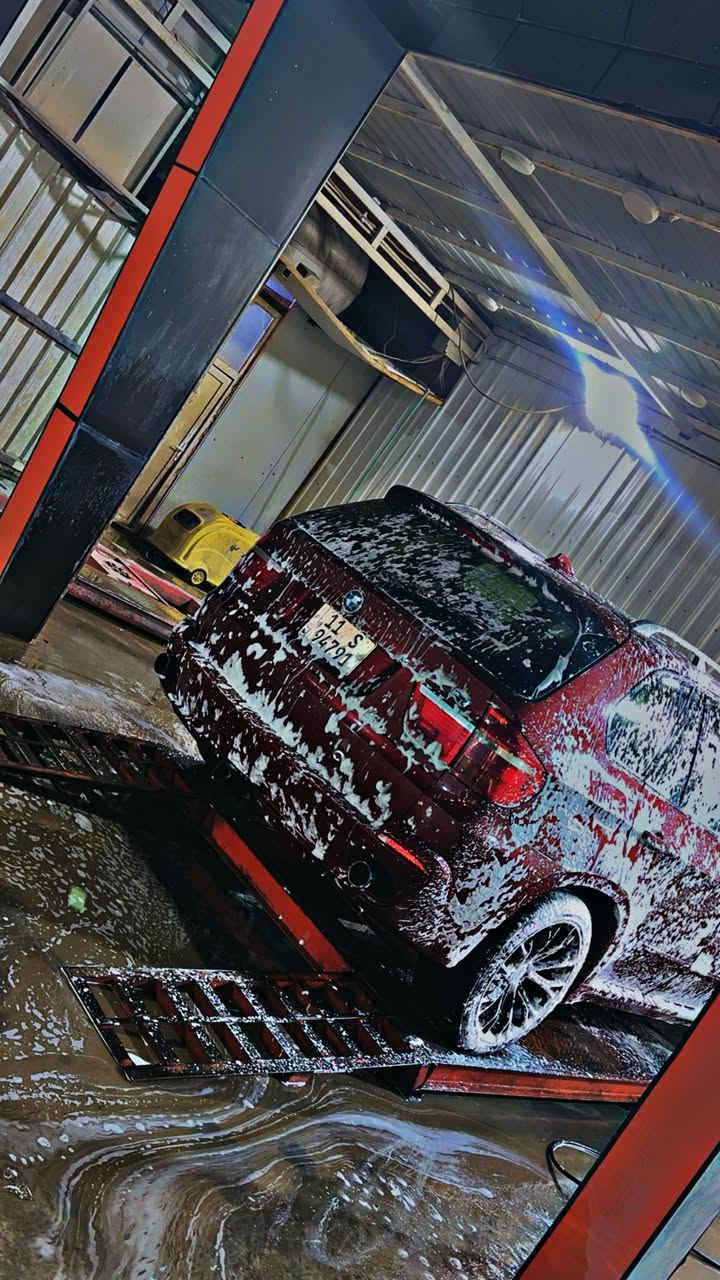 السلام عليكم بي ام x52009n52 محرك 6 سلندر تنفس طبيعي المرغوب للبيع بدون مراوس السياره رقم بغداد الجديد السياره حلوه وناعمه يرادلهه ترتيبات السعر 105 بيهه مجال للطيبين عنواني ديالى ***********تقاطع القدس
