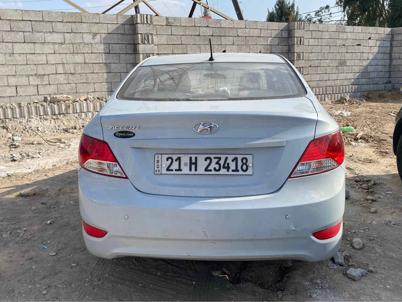 سلام عليكم اكسنت مضلع موديل 2017 لون سمنتي مميز محرك دوش 
بيها جاملغ خلفي سكن صبغ وتعديل + رصعه بلبونيد باقي شرط كير محرك برغي ممفتوح شرط فحص سياره نضيفة كدام العين بيها بطاقه بنزين وتحويل ثاني يوم شراي خابر وتدلل *********** كركوك, العراق
