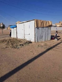 كشك للبيع 07718498800