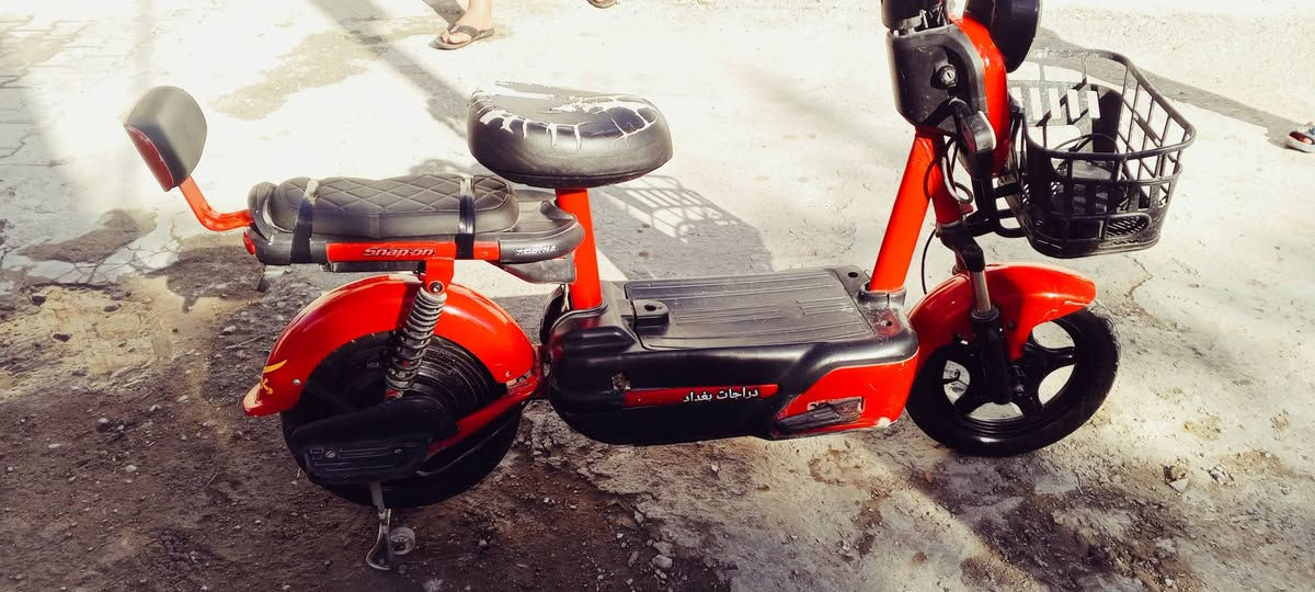 السلام عليكم ورحمه الله دراجه شحن للبيع ومراوس حجم 14 اذا اكو اكبر انطي فرق سعرها 150 بها باتري واحد ضعيف مكاني بغداد رقم الهاتف ***********
