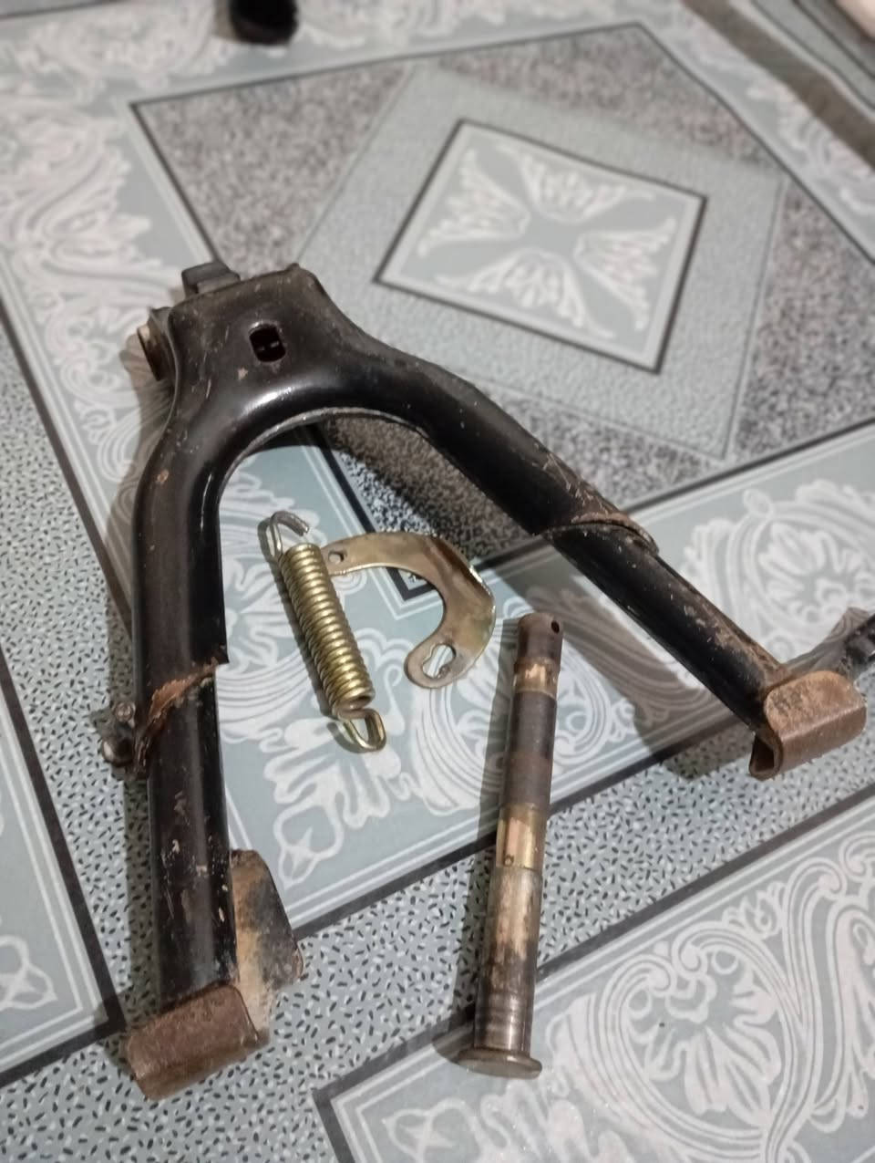 سلام عليكم شباب
غراض نامه شلامجه بلاد الله شاهد و نضيفات مستعملات قليل لبيع كلمن وسعره 
الجاملغ ب 5 الف 
صالصنه أم نجمه كاتم ب 15 الف
جك عدل هوه ملحقاته ب 7 الف 
اذانات لايت ب 7 الف 
قبق زنجبيل ب 5 الف 
وتانكي اصفر نضيف كلش الله شاهد بس شويه بيه زنجار تغسله بنفط يرجع ابلاد ب 20 الف 
دوسه وسط ب 4 الف لان شويه بيها فطر من يم الاستان الصفح 
عنواني نجف عمود 600 شراي بخدمتك اتصال ***********
