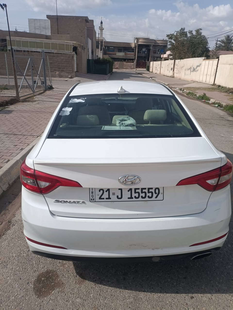 سوناتا 2016 بدون حادث ماشيه 85 mil 
***********
