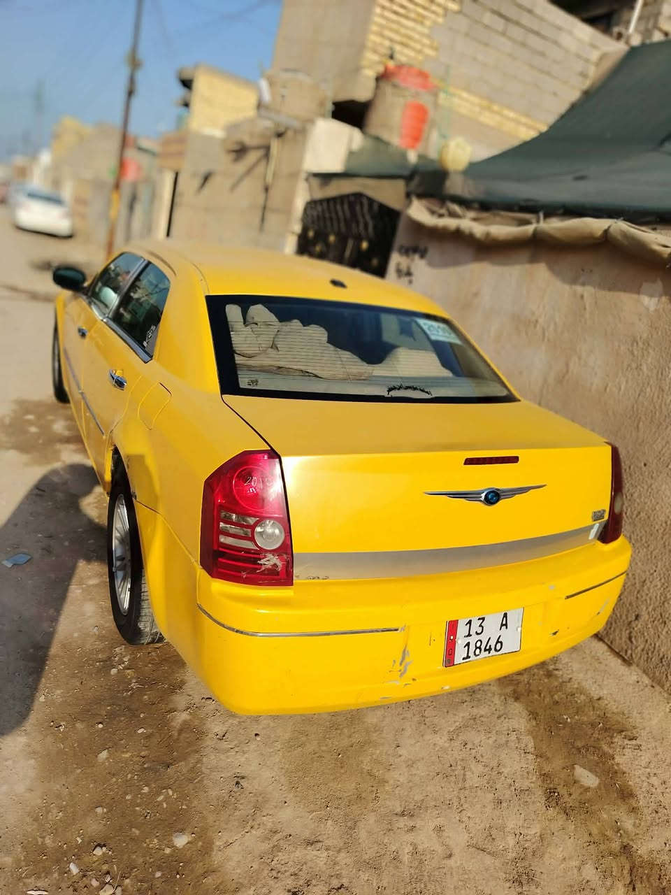 السلام عليكم 
اوباما 2010اصل
 كير ومكينة مكفولات 
تخم تايرات 
حدادية جديده 
منضومة تبريد
دواخل دوشمة 
رقم دولي عمارة 13A

السعر105وبيهة مجال 
الرقم ***********
