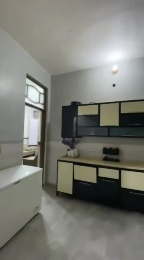 ​📍 للبيع - بيت ركن في ميمونة / حي جوادين
🏡 المساحة: 200 متر
​🏠 التفاصيل:
• طابقين
• الطابق الأول: غرفتين
​إحداهن تحتوي حمام داخلي
​حمام خارجي
• الطابق الثاني (قاط ثاني): غرفتين + صالة + حمام داخلي مع إحدى الغرف
​• البناء حديث ومتعوب عليه
• الموقع ركن وموقعه ممتاز
​🔷 المنطقة هادئة وخدمية
🔷 مناسب للسكن العائلي
​📞 للاتصال: ***********
📞 للاستفسار: ***********
